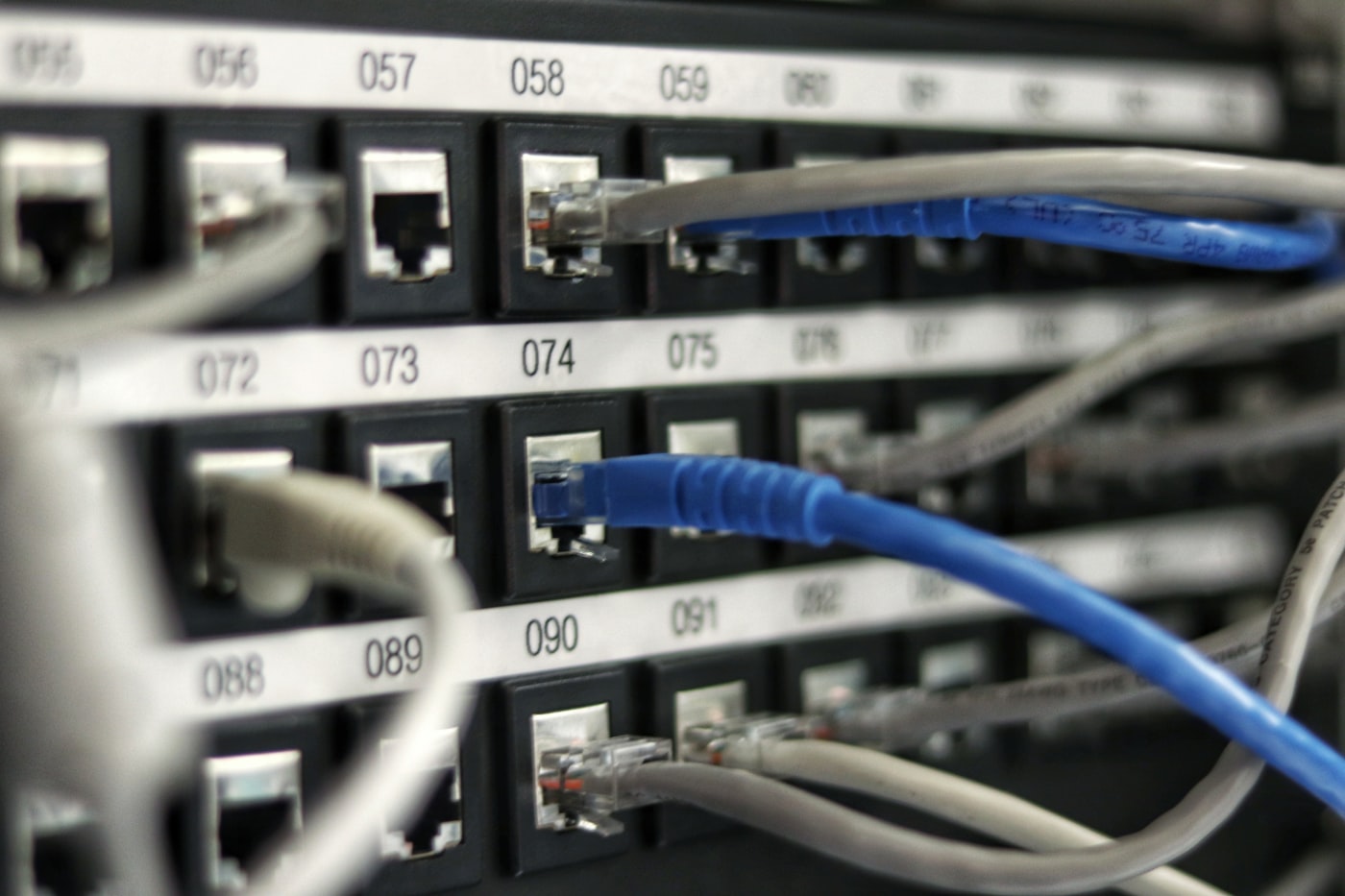 Structured network cabling inside a Literun server cabinet